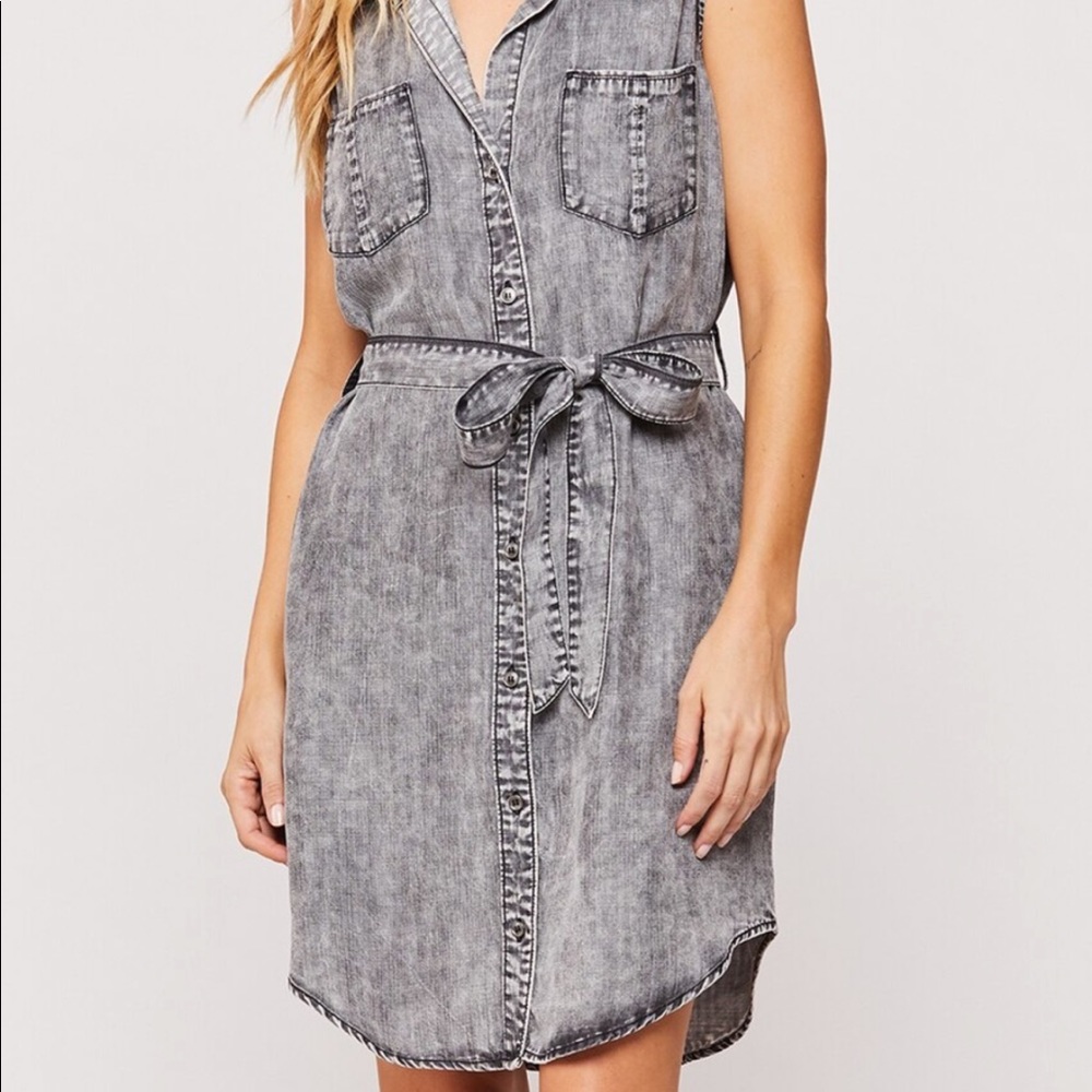 NWT - shell 100% tencel and lining 100% cotton, machine wash